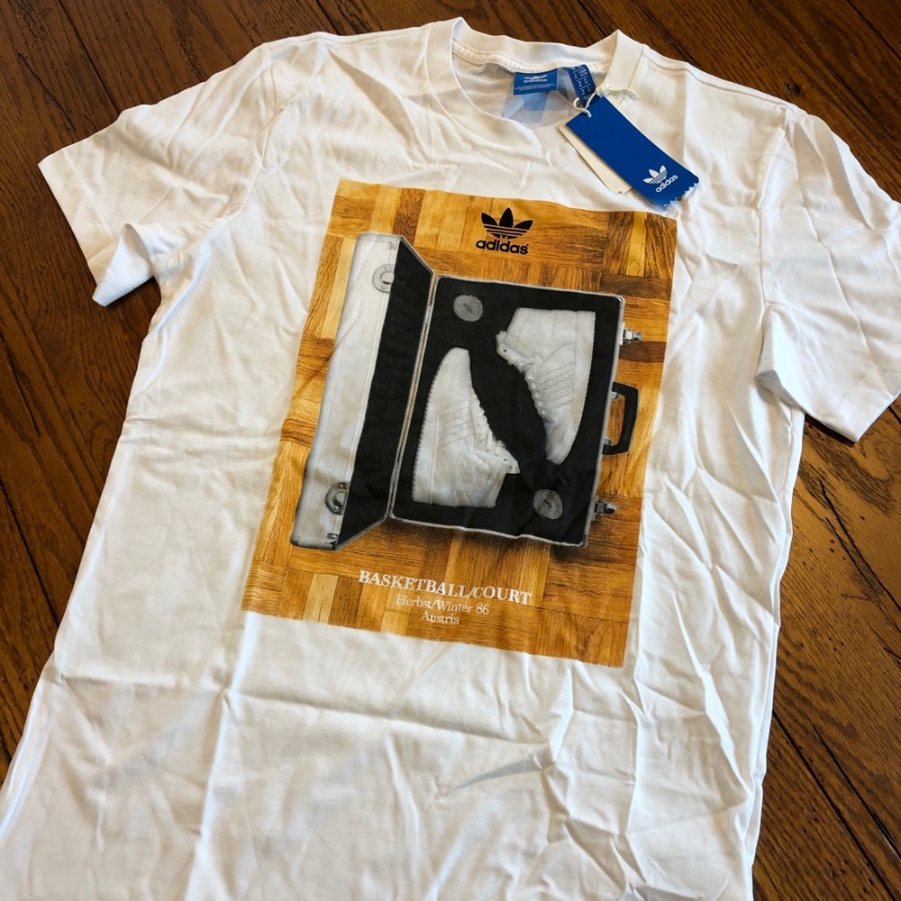 Adidas T-Shirt
